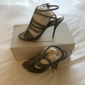 Banana Republic Studded Pump